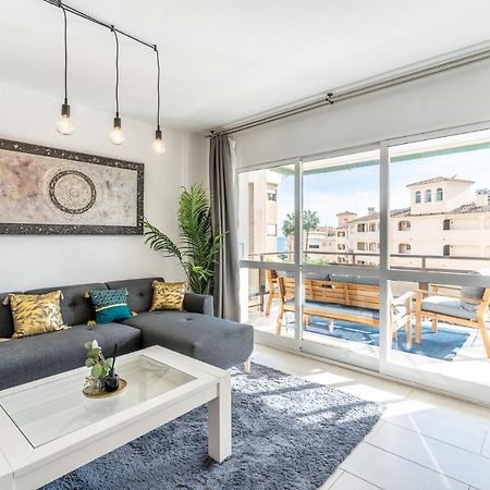 Sea View 2 Bedroom Apartment 2 Min Away From The Beach Torremolinos Esterno foto