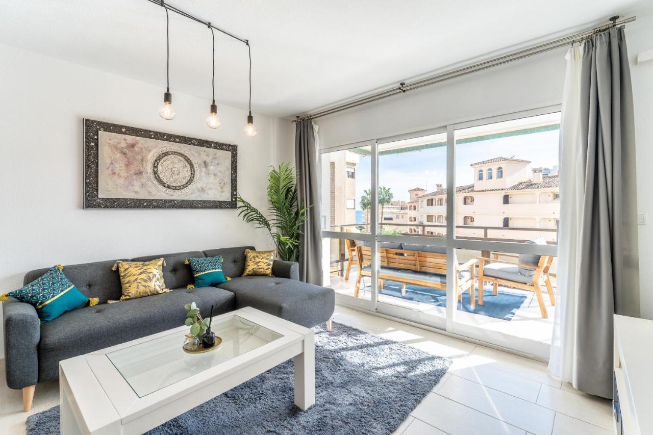 Sea View 2 Bedroom Apartment 2 Min Away From The Beach Torremolinos Esterno foto