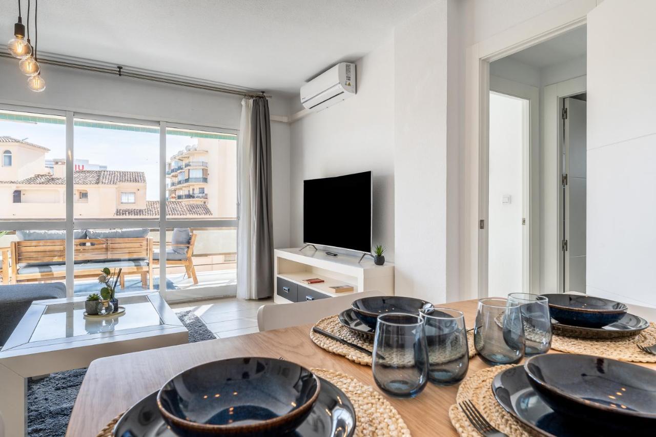 Sea View 2 Bedroom Apartment 2 Min Away From The Beach Torremolinos Esterno foto