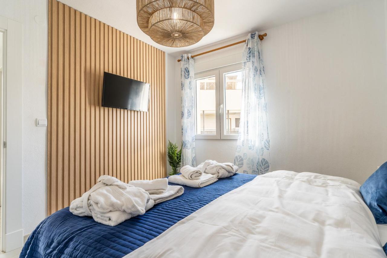 Sea View 2 Bedroom Apartment 2 Min Away From The Beach Torremolinos Esterno foto