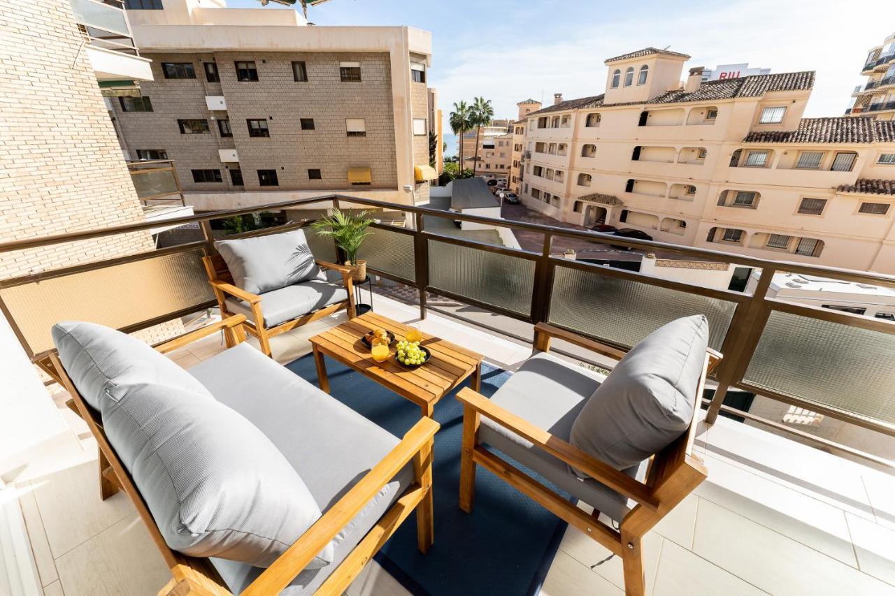 Sea View 2 Bedroom Apartment 2 Min Away From The Beach Torremolinos Esterno foto
